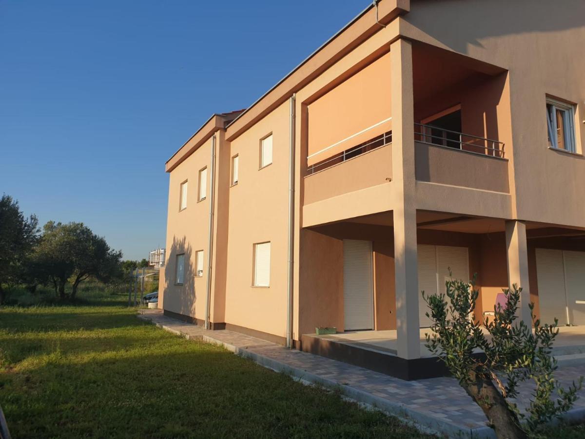 Apartments Borna Sukošan Exterior foto